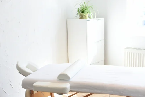 Behandlungsliege - für Liebscher & Bracht-Therapie in Bremen